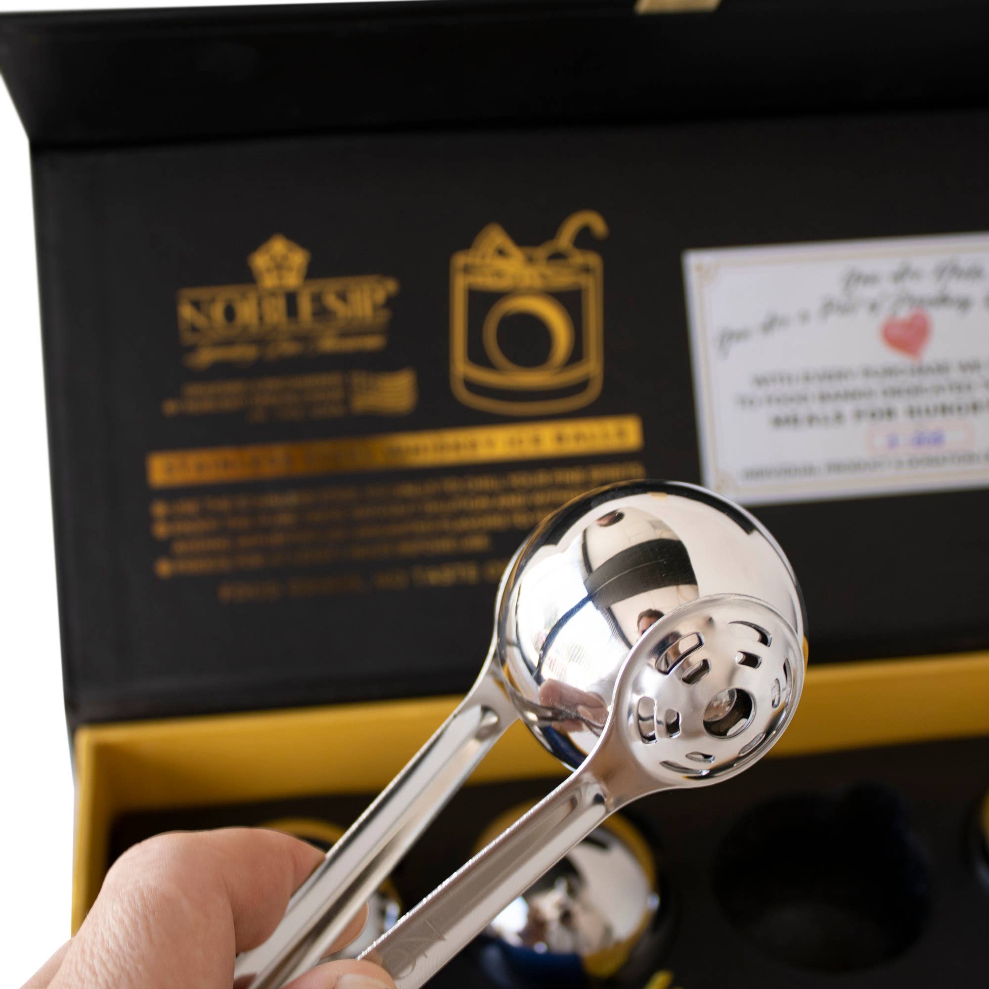 Whiskey Chilling Balls Gift Set – 4 Stainless Steel Ice Balls, Tongs & Storage Bag, Premium Bar Gift